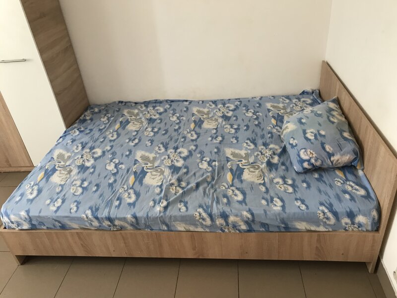 Titan metrou aproape